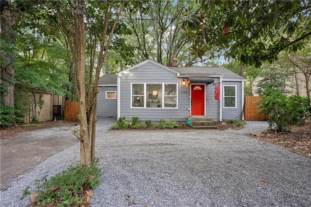 Welcome to this warm and inviting Berkeley Park 3-bedroom, 1-bathroom home, lovingly cared for and recently updated by the owner-occupant. Every improvement has been made with comfort, functionality, and style in mind.
Step inside to a beautifully remodeled open-concept layout featuring real hardwood floors throughout and an abundance of natural light. The heart of the home is the all-new kitchen, completely renovated with modern cabinetry, granite countertops, and stainless steel appliances - creating a space that’s both beautiful and practical. The bathroom has also been fully updated with fresh, contemporary details, adding to the home’s clean and cohesive feel.
Outside, enjoy a newly built, expansive deck that’s perfect for entertaining or relaxing in the shade of mature oak trees. The large, fenced-in backyard offers both privacy and space, and includes a shed for additional storage.
This home is located in one of Atlanta’s most convenient locations - the Upper Westside - near the center of the metro area. Drive to Midtown and Buckhead in just minutes. This home is walkable to Kroger and several restaurants nearby on Howell Mill Drive, as well as to the future path of the Atlanta Beltline.
Behind the scenes, important upgrades have already been taken care of - including a new hot water heater, Hardie Plank siding, arborist-installed steel tree bracing, sump pump, and vapor barrier in the crawl space - ensuring peace of mind for years to come.
Come see for yourself the care and quality that make this property truly stand out. Schedule your showing today and picture yourself in this move-in-ready gem!