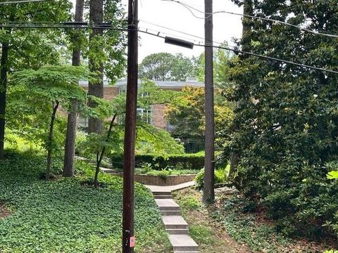 1233 Woodland Avenue NE 5 Atlanta GA 30324