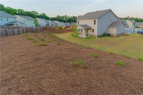 A home in Dacula