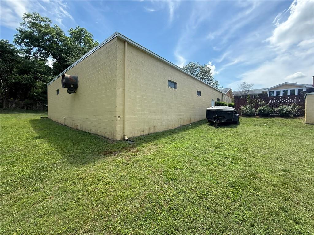 580 Hurt Road SW