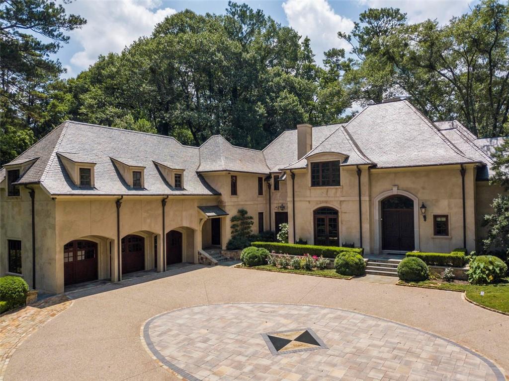 Tuxedo Park - Residential