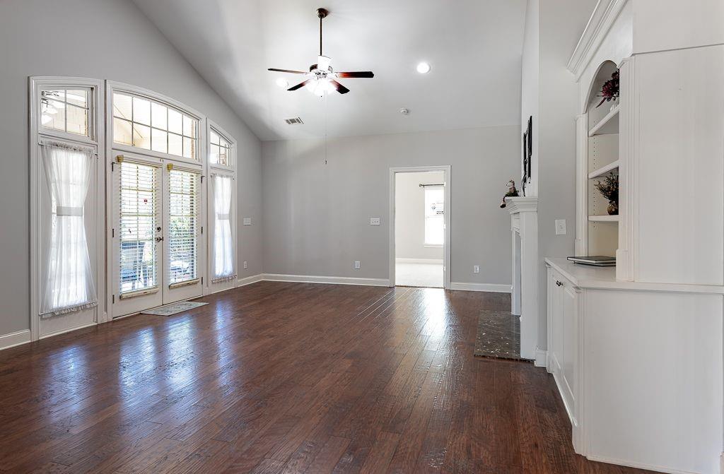 4140 Lanier Ridge Walk 104