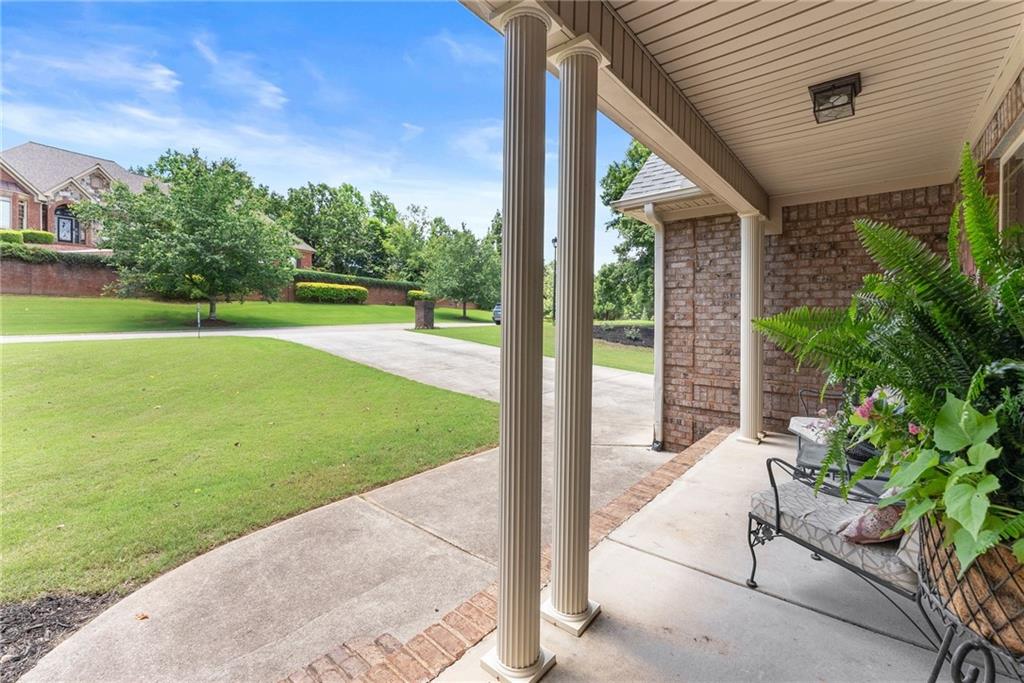 6049 Green Tree Lane