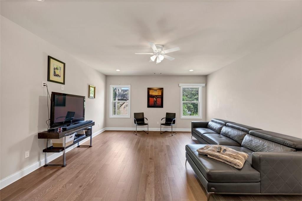 INDIAN HILLS - Residential