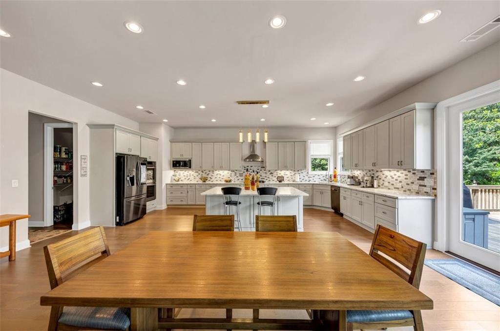 INDIAN HILLS - Residential
