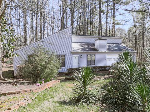 Homes For Sale - 5506 Vaughn Road<br/> Woodstock, GA 30188