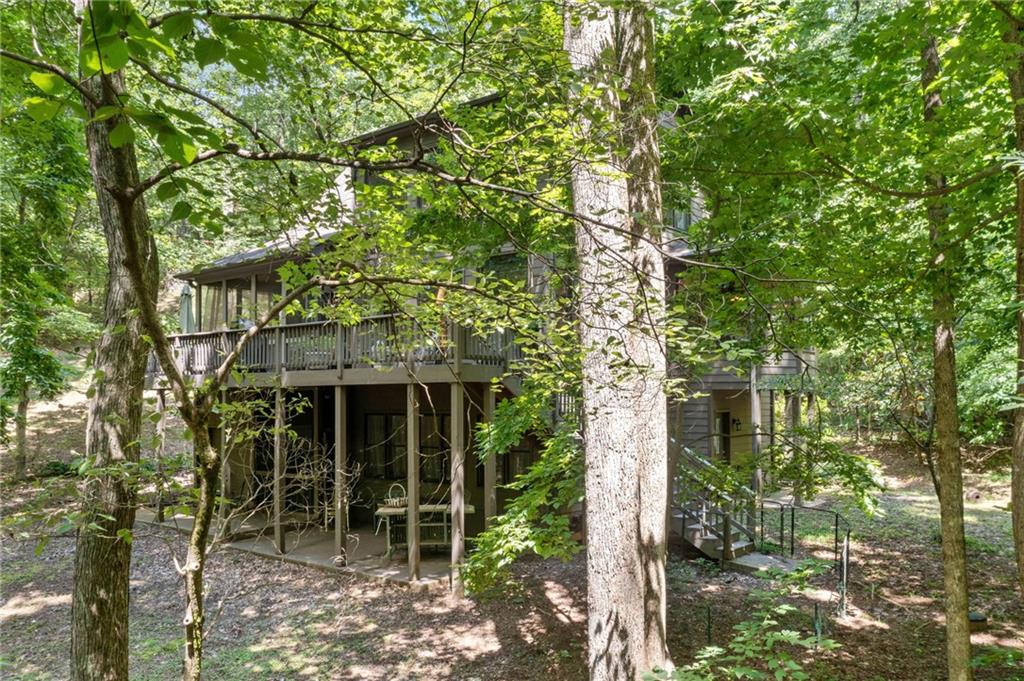 326 Woodland Trace