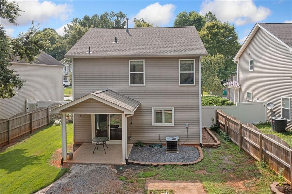 151 NACOOCHEE Way