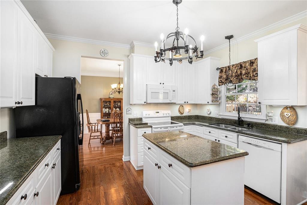 THE GATES - Residential