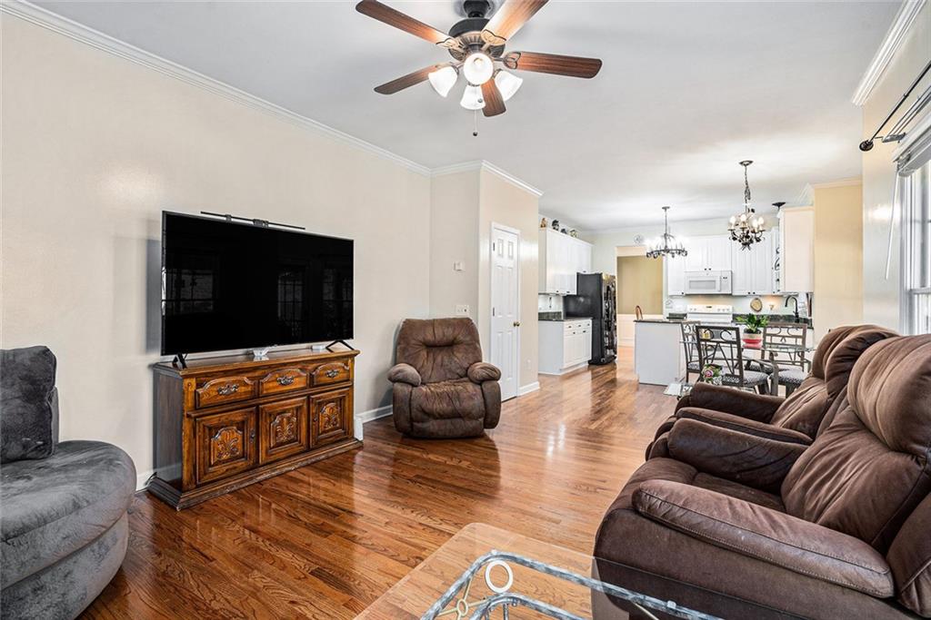 THE GATES - Residential