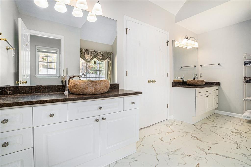 THE GATES - Residential