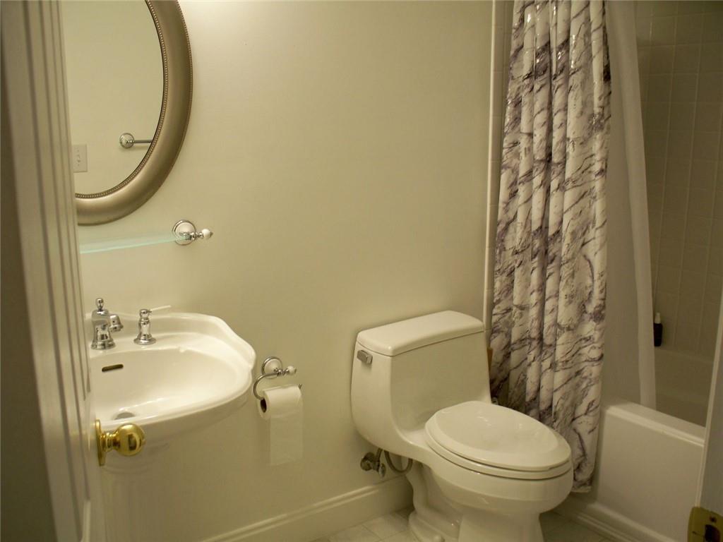 THE GATES - Residential