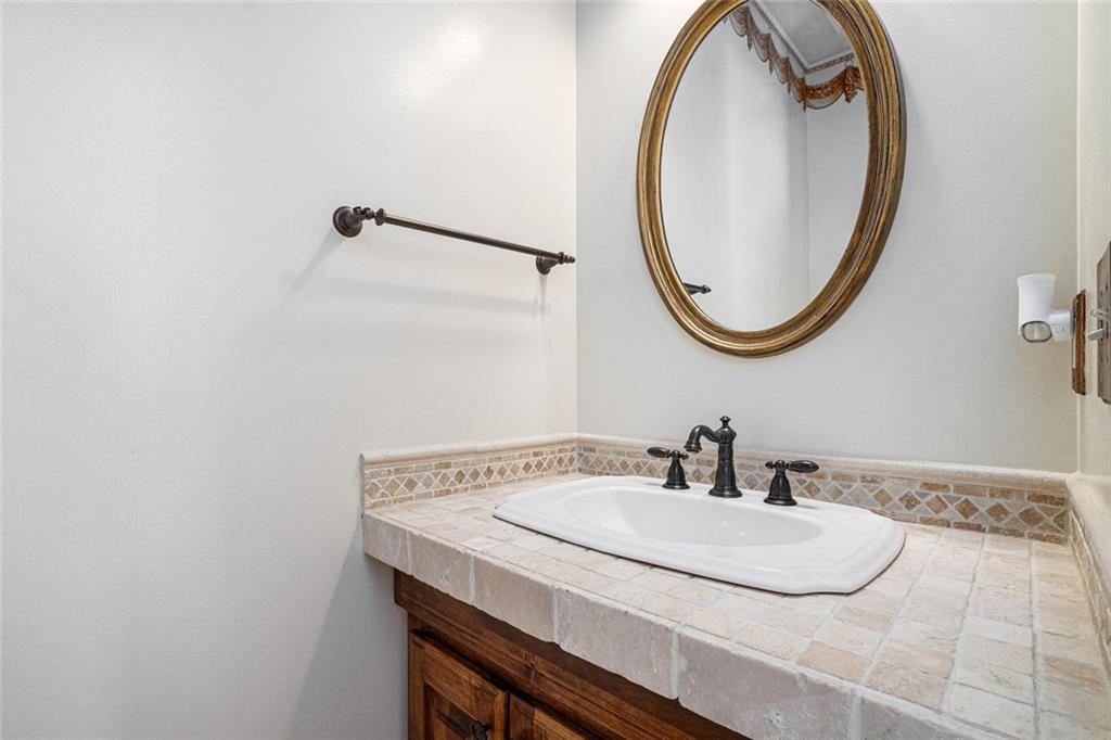 THE GATES - Residential