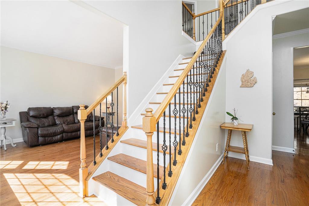 THE GATES - Residential