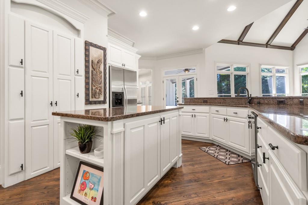 8715 Islesworth Ct Ct, Duluth, Georgia image 3