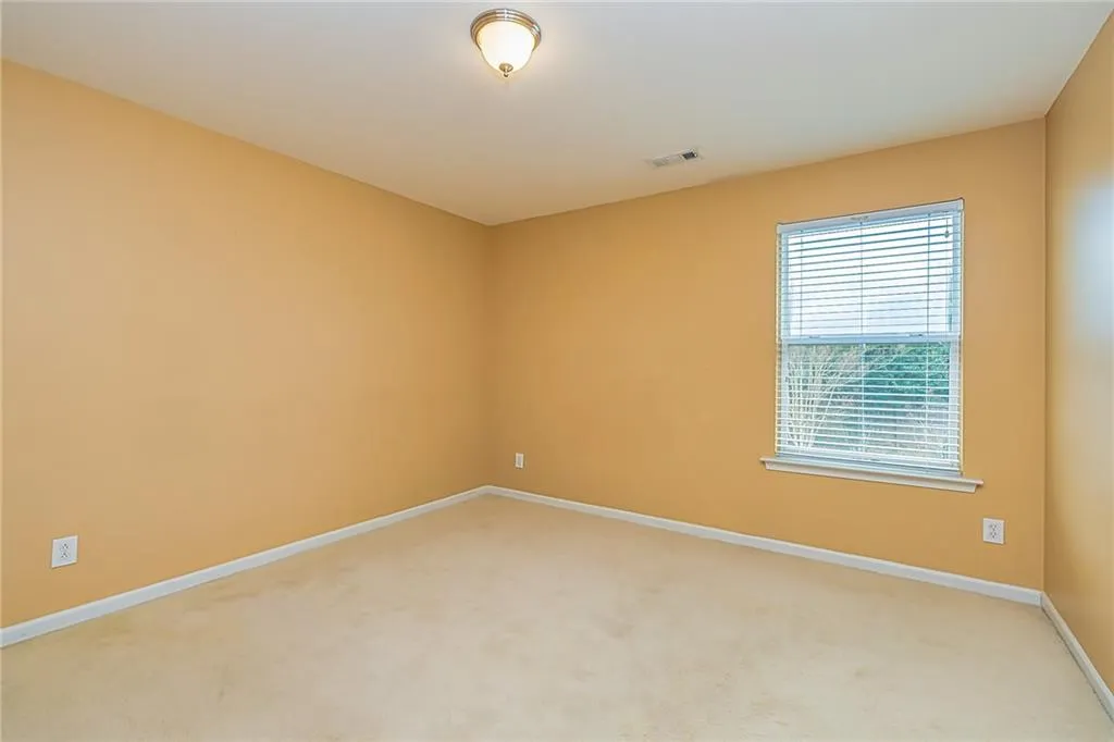 Newnan, Georgia 30265, United States, 3 Bedrooms Bedrooms, ,3 BathroomsBathrooms,Residential,Active,80553