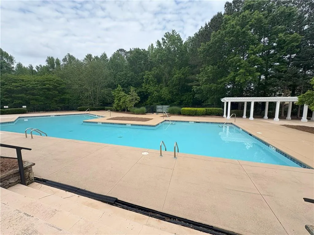 Newnan, Georgia 30265, United States, 3 Bedrooms Bedrooms, ,3 BathroomsBathrooms,Residential,Active,80553