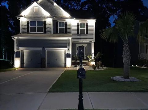 Homes For Sale - 1073 Shadow Glen Drive<br/> Fairburn, GA 30213