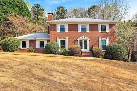 2652 Fontainebleau Drive Dunwoody GA 30360