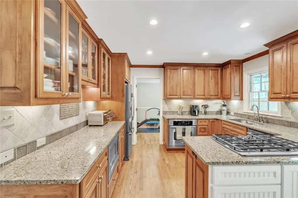 Atlanta, Georgia 30328, United States, 4 Bedrooms Bedrooms, ,4 BathroomsBathrooms,Residential,Active,121690