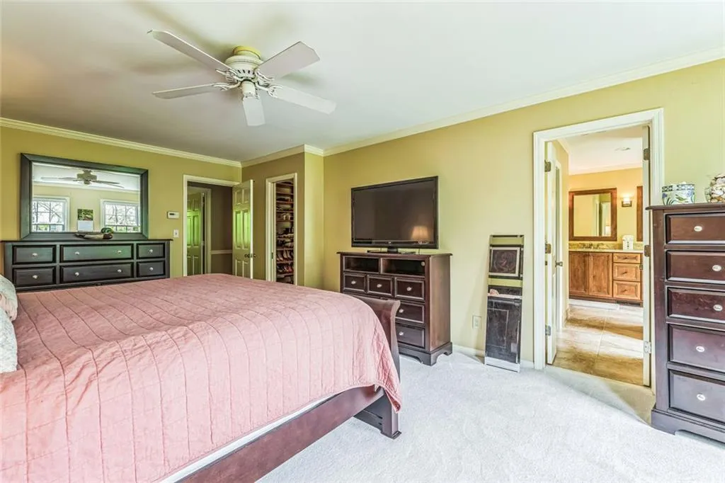 Atlanta, Georgia 30328, United States, 4 Bedrooms Bedrooms, ,4 BathroomsBathrooms,Residential,Active,121690