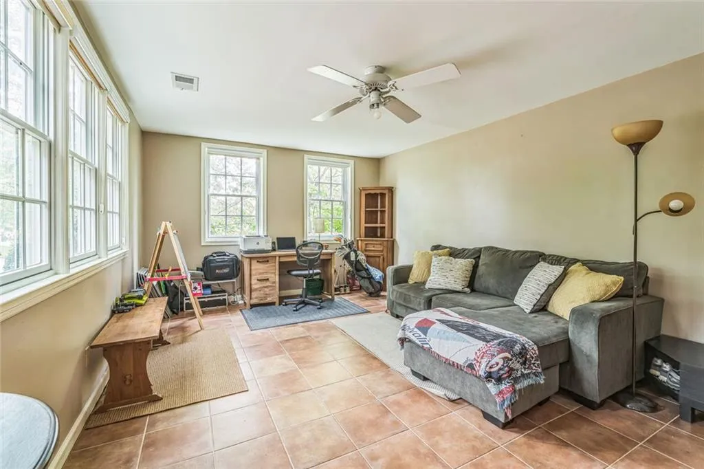 Atlanta, Georgia 30328, United States, 4 Bedrooms Bedrooms, ,4 BathroomsBathrooms,Residential,Active,121690