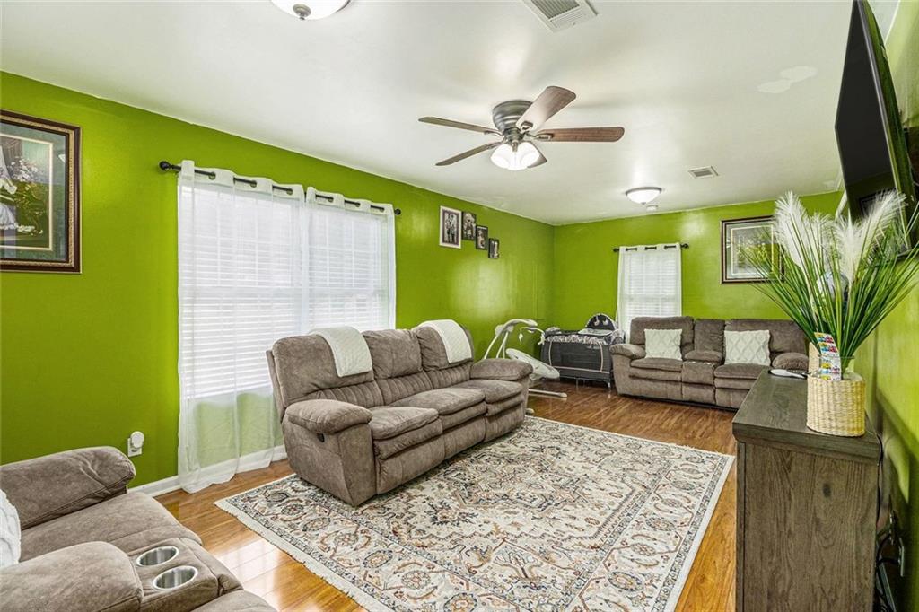 1005 Erwin Hill Church Rd SE