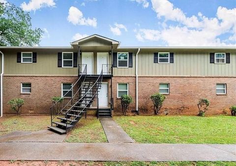 Multifamily For Sale - 5859 Lone Oak Drive<br/> Mableton, GA 30126