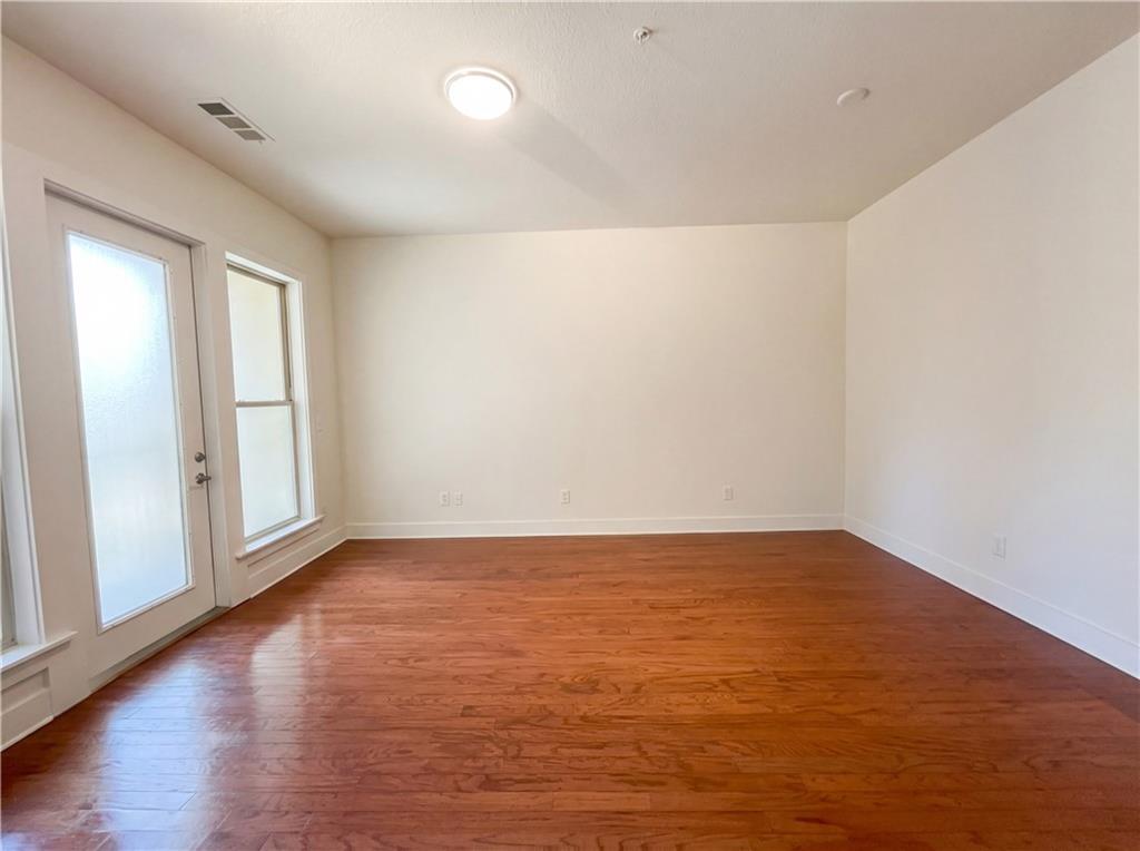 1195 Milton Terrace SE 2204