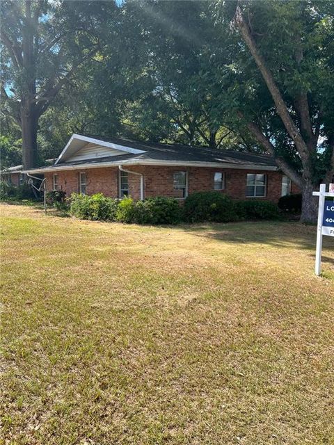 A home in Warner Robins