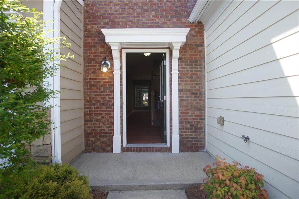 2426 Fairlie Drive