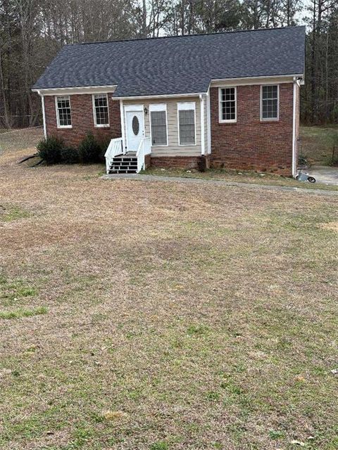 Homes For Sale - 990 Walker Place Drive<br/> Douglas County, Douglasville, GA 30134