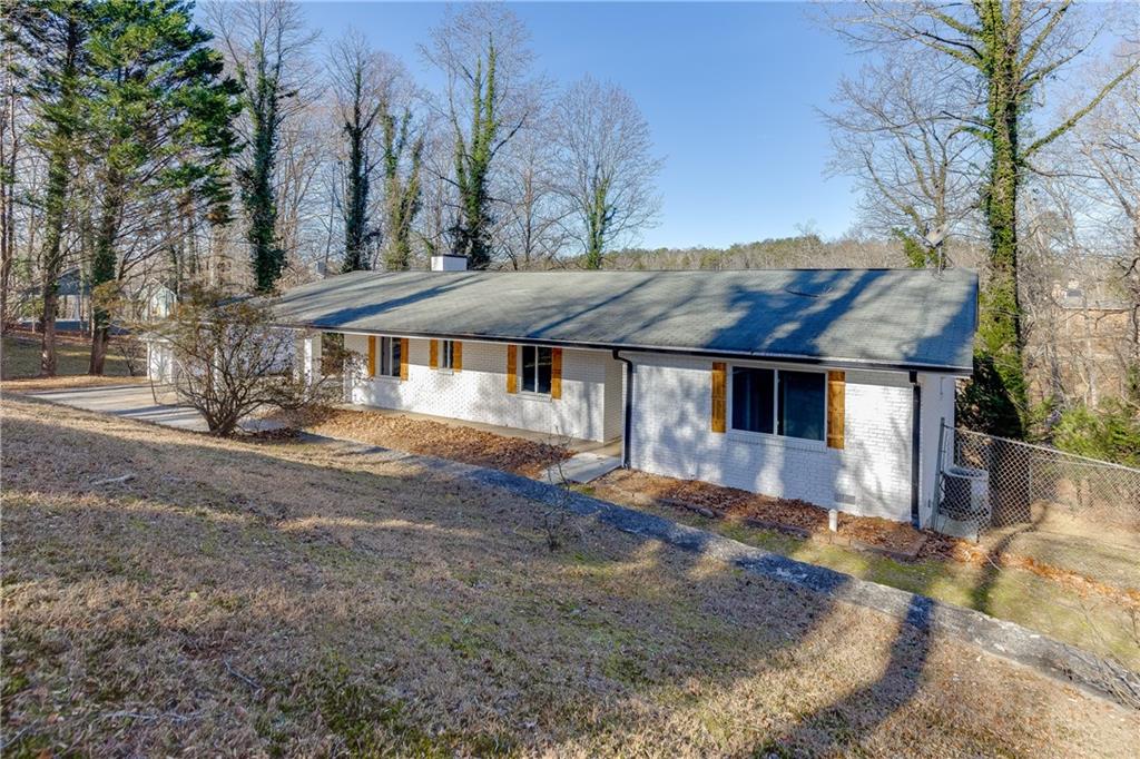 6095 Blackberry Lane