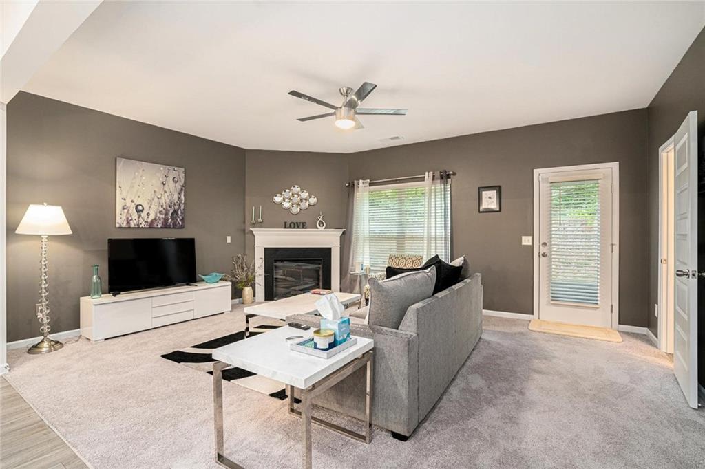 2140 Ravencliff Drive, Austell, Georgia image 11