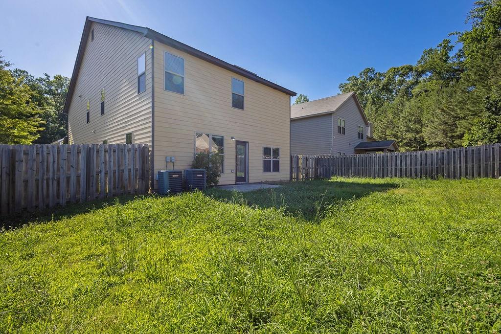 4238 Sir Dixon Drive, Fairburn, Georgia image 3