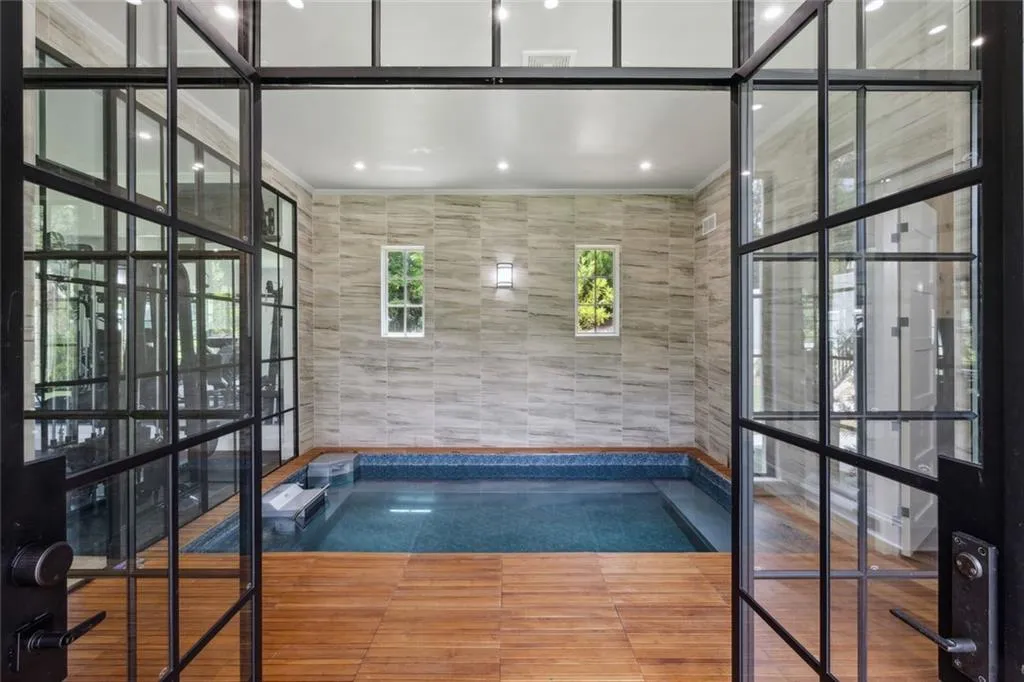 Sandy Springs, Georgia 30327, United States, 7 Bedrooms Bedrooms, ,12 BathroomsBathrooms,Residential,Active,254605