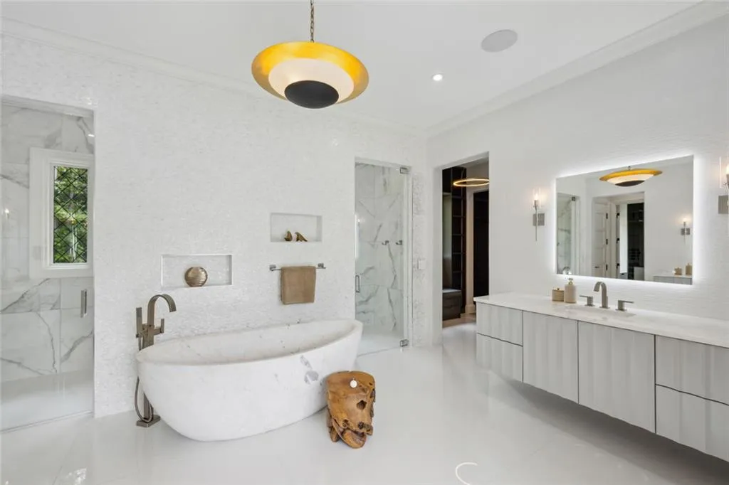 Sandy Springs, Georgia 30327, United States, 7 Bedrooms Bedrooms, ,12 BathroomsBathrooms,Residential,Active,254605