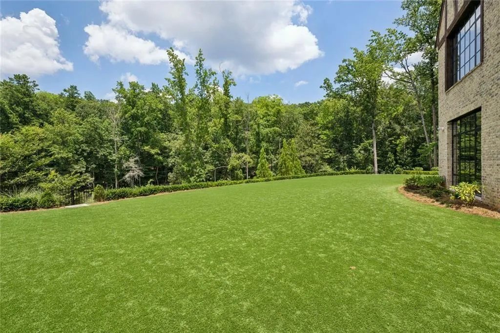 Sandy Springs, Georgia 30327, United States, 7 Bedrooms Bedrooms, ,12 BathroomsBathrooms,Residential,Active,254605