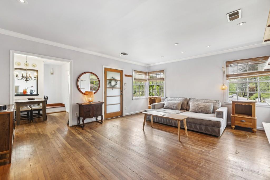 1015 S Candler