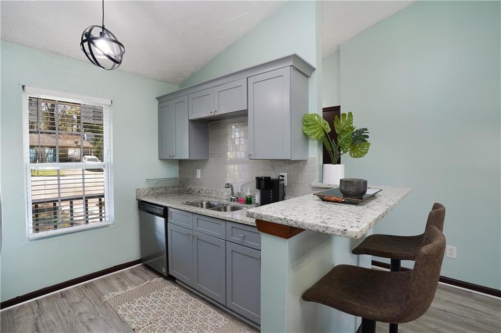 Summer Brook - Residential Lease