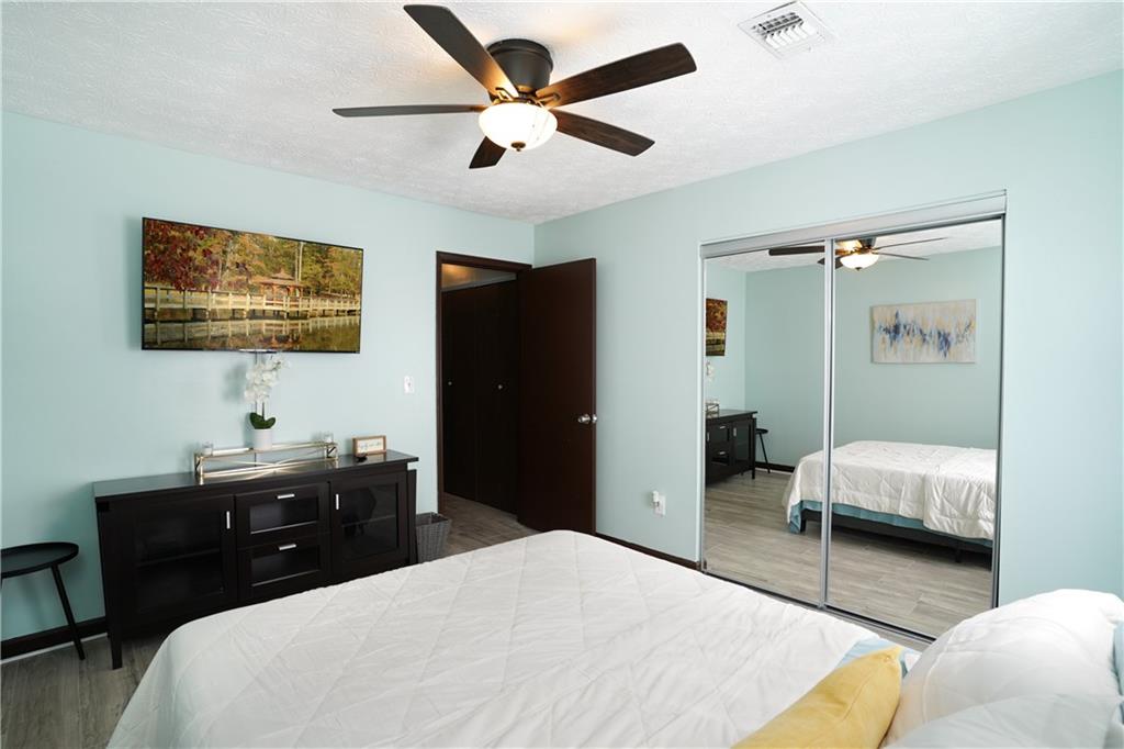 Summer Brook - Residential Lease