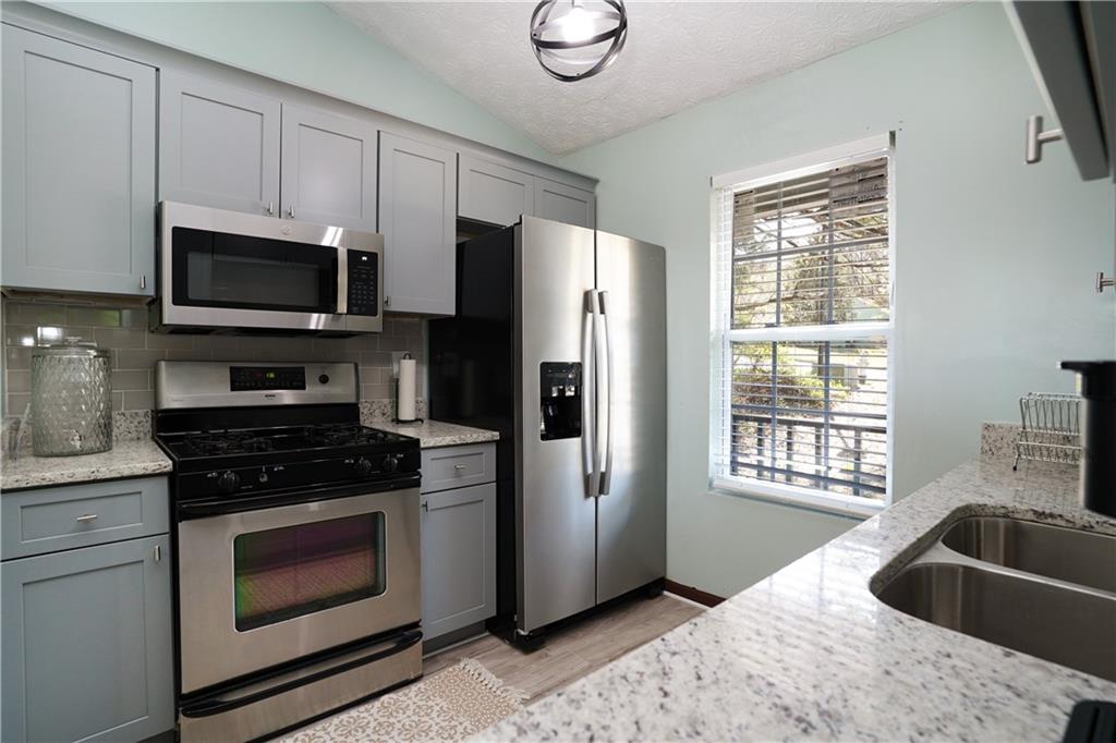 Summer Brook - Residential Lease