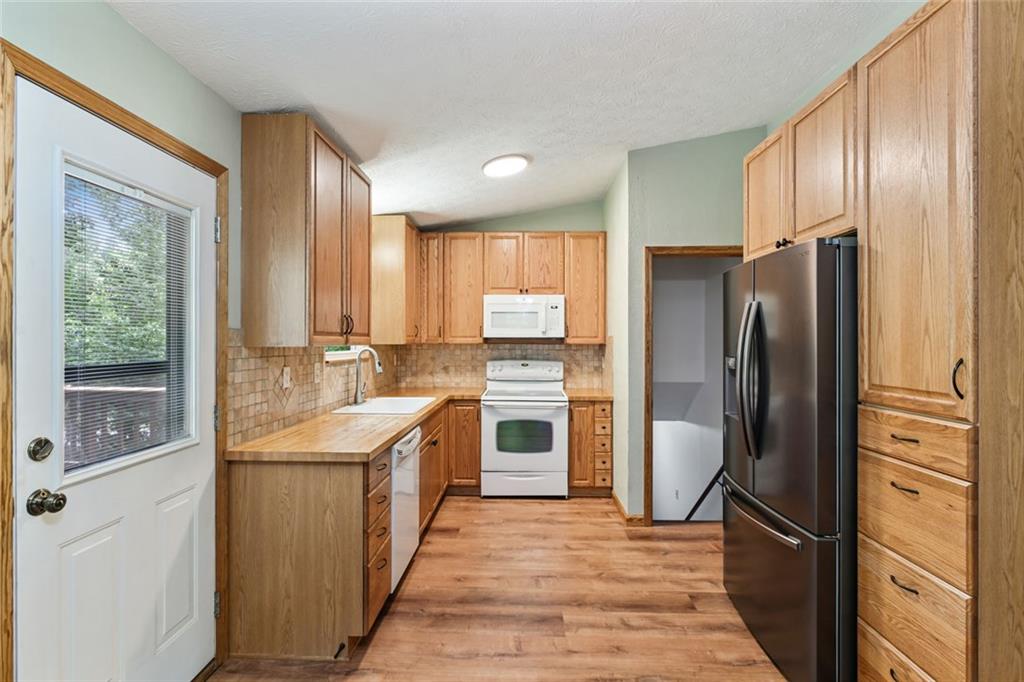 2420 Leaf Land Drive, Duluth, Georgia image 17