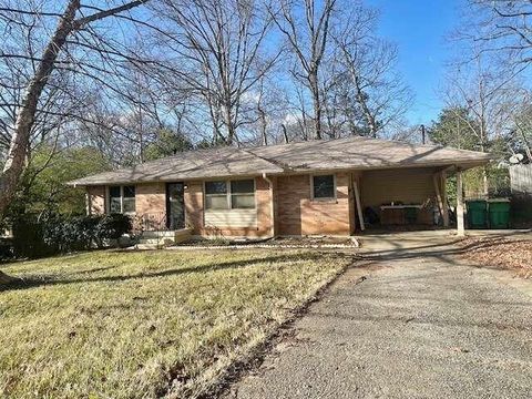 A home in Forest Park