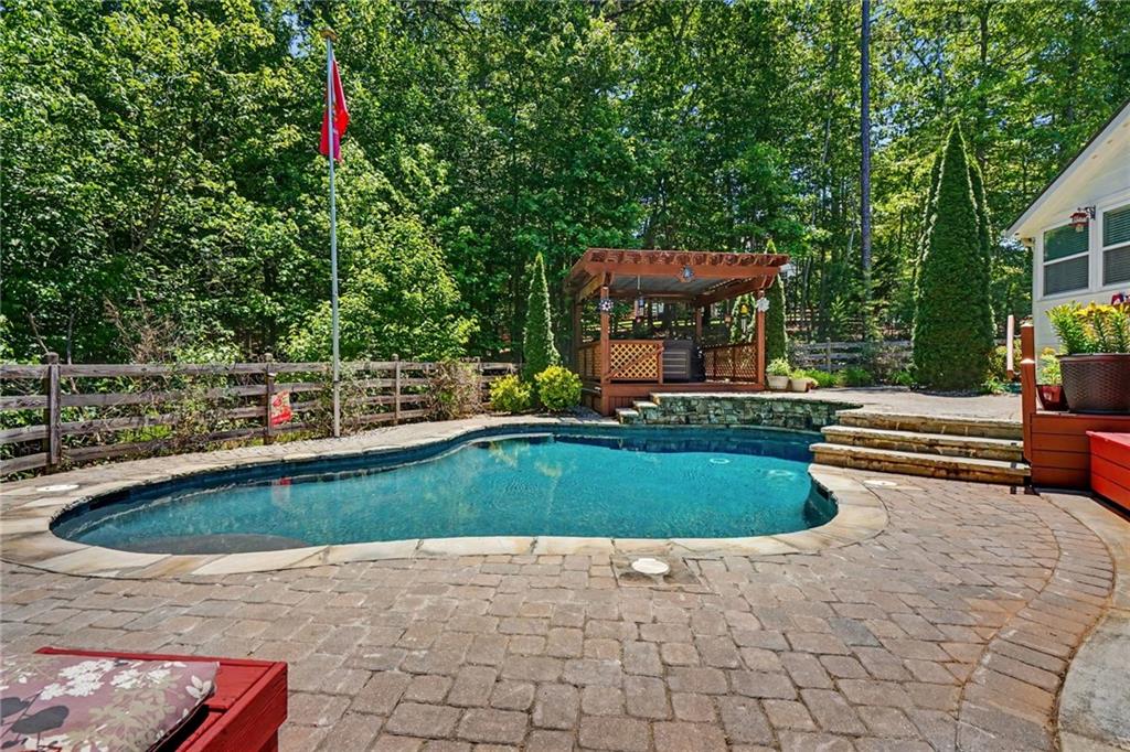 52 White Oak Trail N