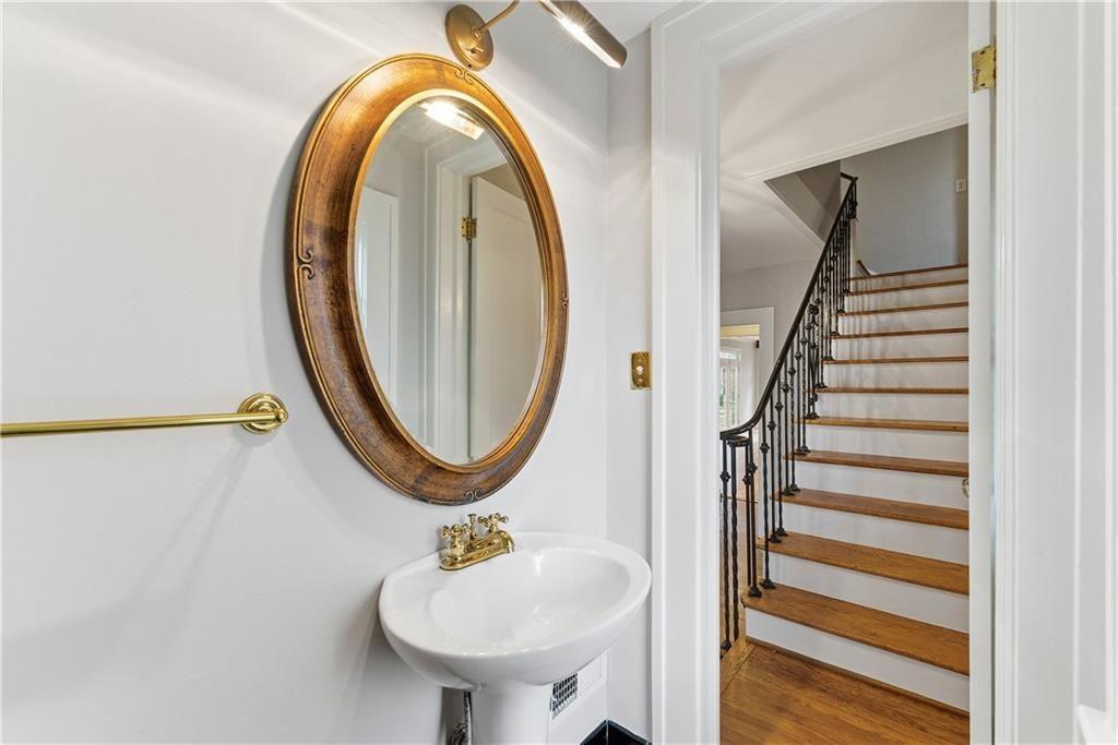 685 E Morningside Drive NE