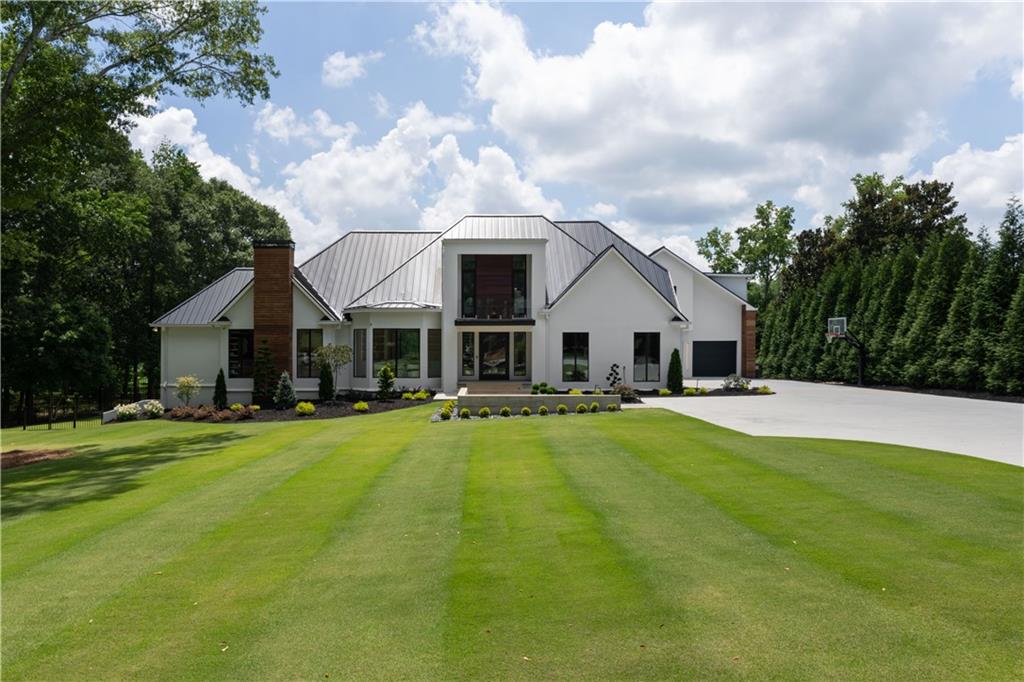 5615 Golf Club Drive