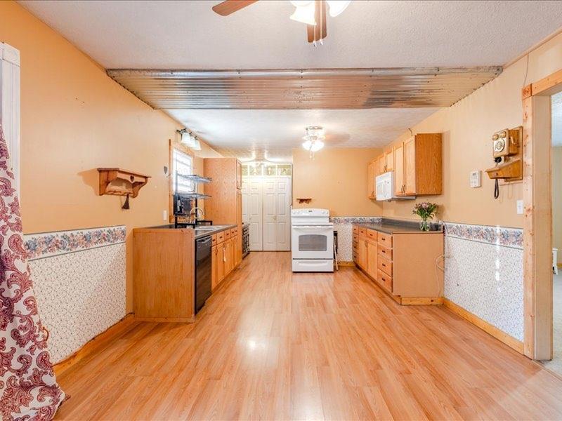 219 Briarwood Drive, Dallas, Georgia image 7