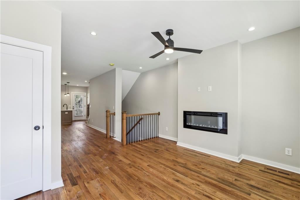 1095 Tucker Avenue 504