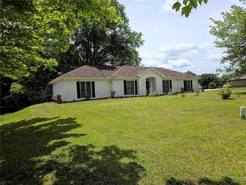 Homes For Sale - 2064 Skyland Glen Drive<br/> Snellville, GA 30078